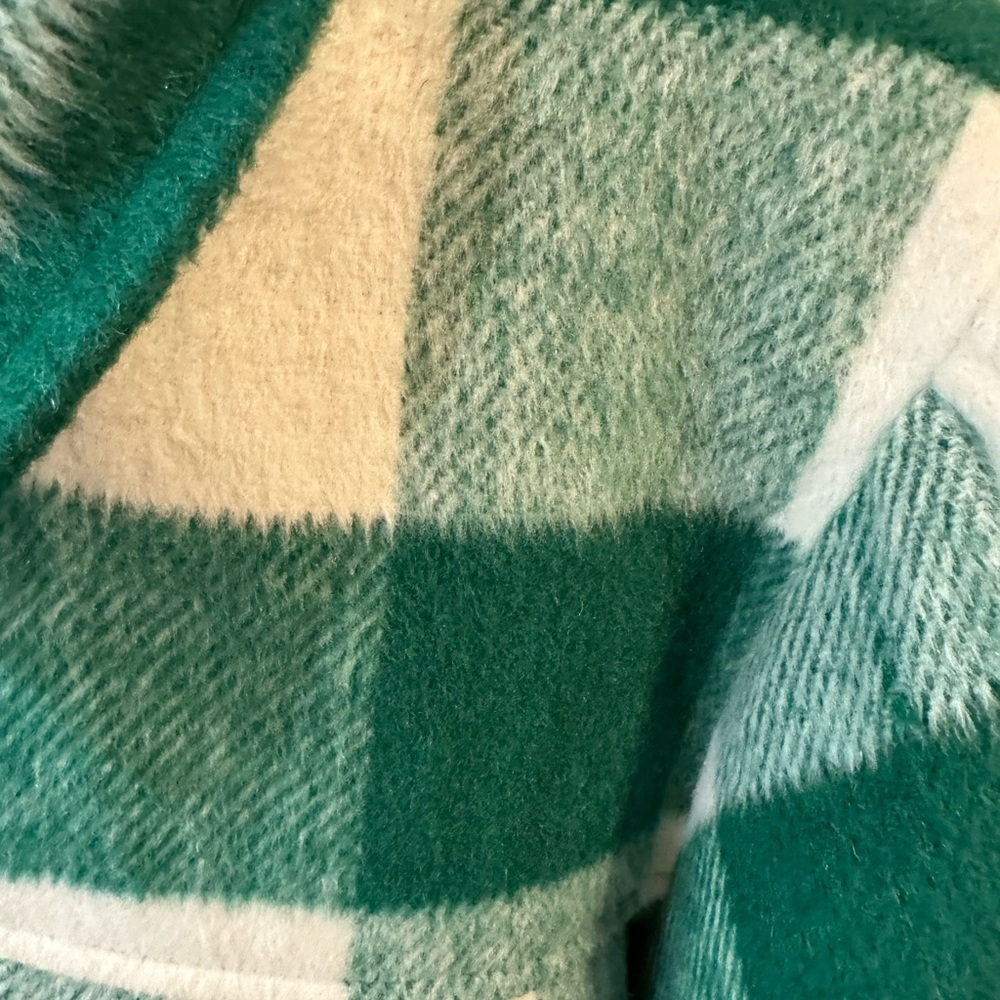 Plaid flannel jacket NWOT - Picture 4 of 13